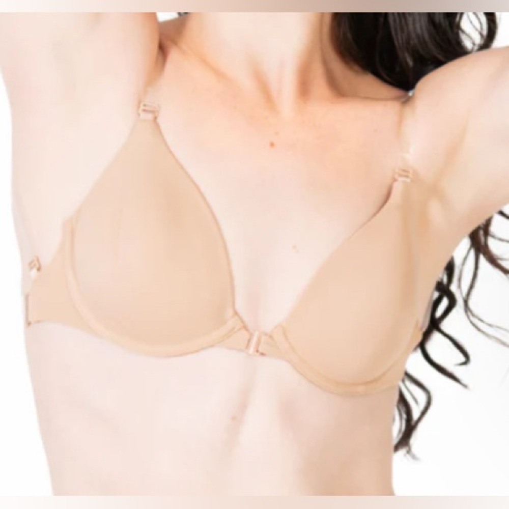 NWT Body Wrappers Total Stretch Underwire Bra Padded Cups Beige Clear Straps - Picture 2 of 6